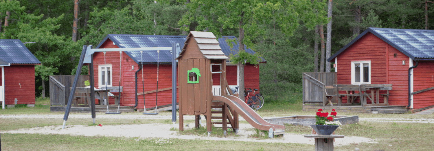 Lekplats på Snäckan nära stugorna